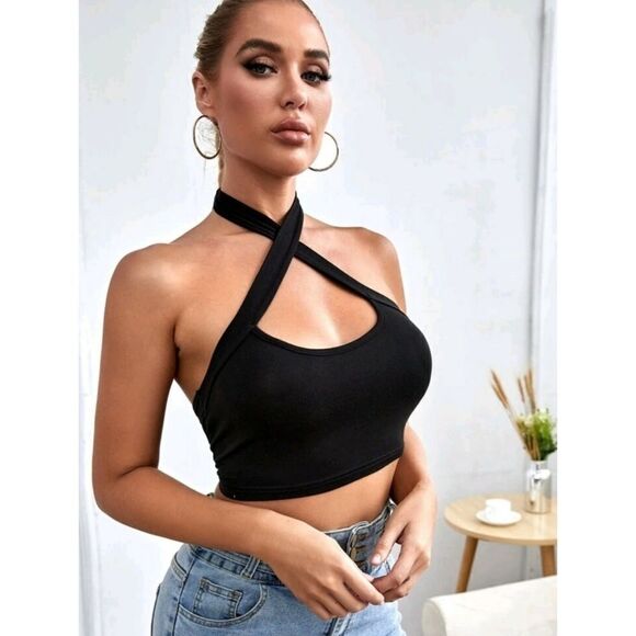 Sexy Black Criss Cross Tie Back Crop Halter Top NWT Large - Picture 1 of 5